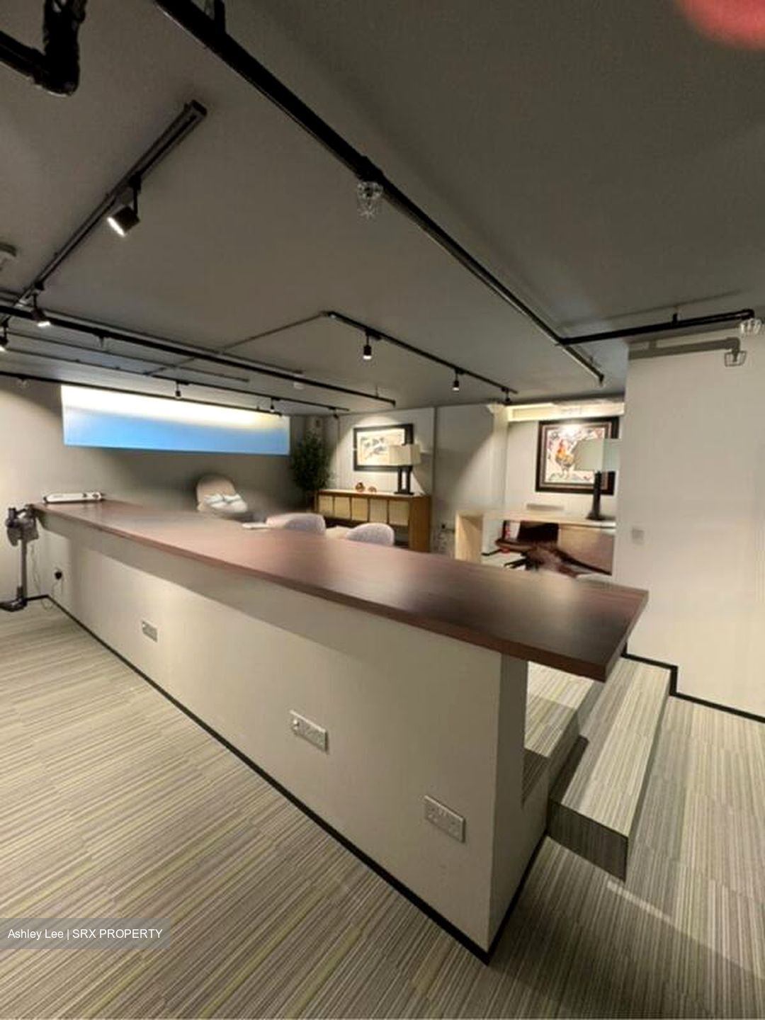 Tahir Building (D1), Office #478563561